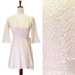 Reformation Lianne Crochet Lace Wrap Bell Sleeve Mini Dress Ivory Cream Size 2